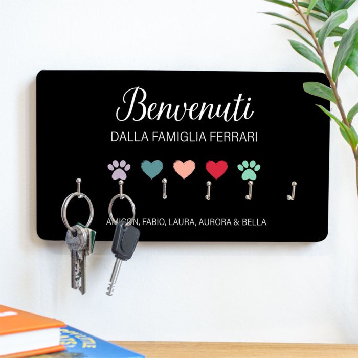 Portachiavi da Parete Personalizzato con Simboli e Nomi